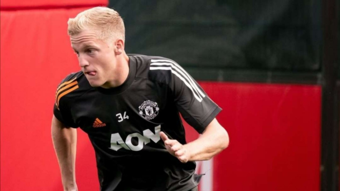 Gelandang MU, Donny van de Beek. 