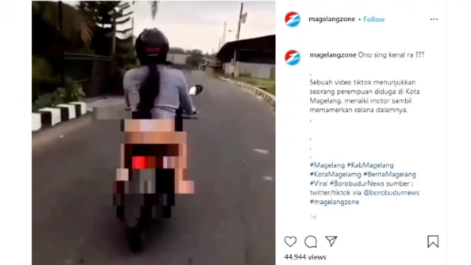 Video Detik detik Wanita Pamer Celana  Dalam  di Atas Motor