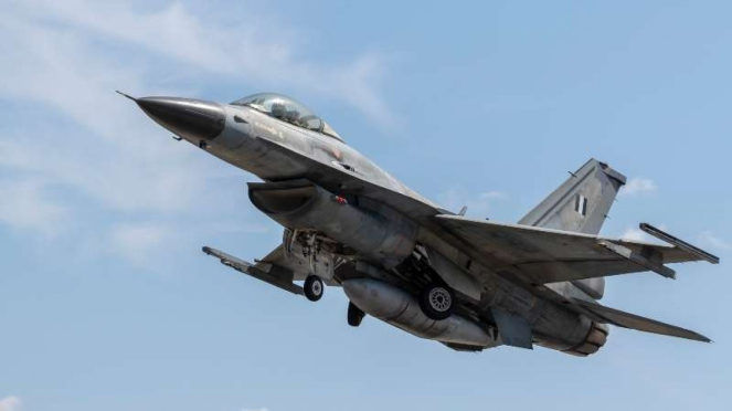 VIVA Militer: Jet tempur F-16 Fighting Falcon Angkatan Udara Hellenic Yunani