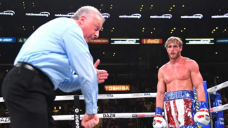 Saksikan Live Di Tvone Duel Fenomenal Floyd Mayweather Vs Logan Paul