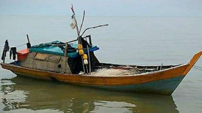 VIVA Militer: Perahu butut yang ditemukan TNI.