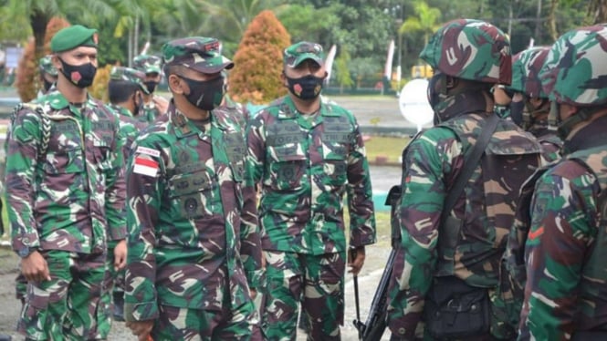 VIVA Militer: Danrem Merauke Lepas 30 Prajurit Yonif 756/WMS