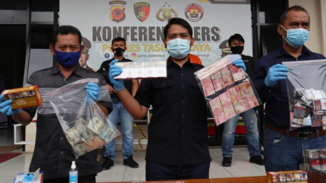 Barang bukti hasil pencurian pimpinan toko swalaya 