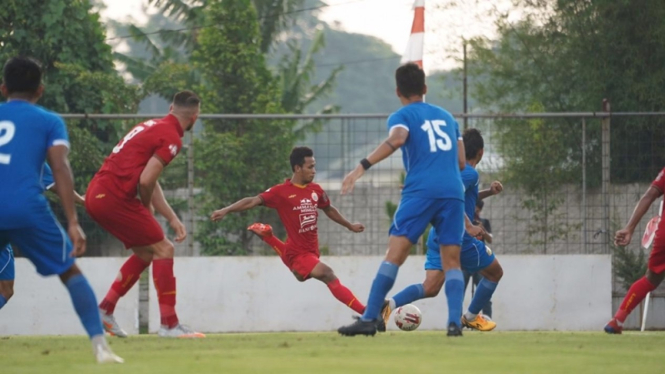 Pertandingan uji coba Persija Jakarta vs Bhayangkara FC