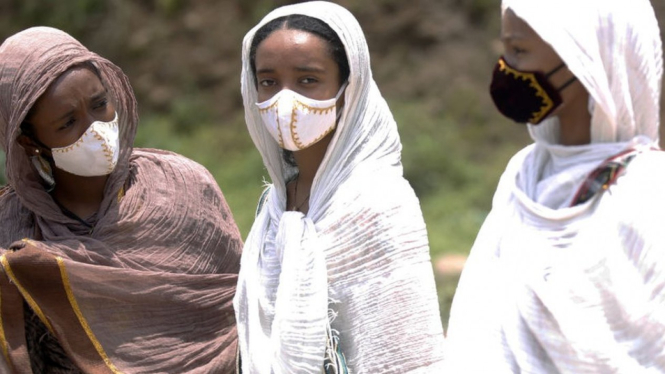 Pemerintah negara-negara Afrika mewajibkan penggunaan masker sejak awal pandemi.-ANADOLU AGENCY


