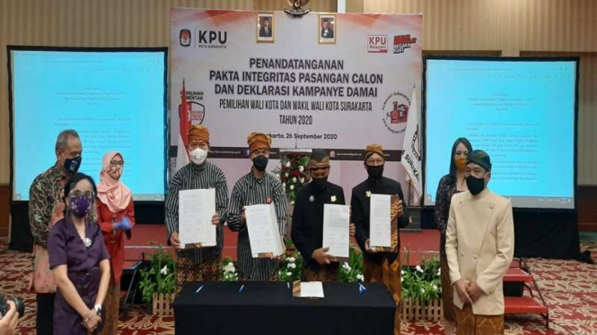 Penandatanganan pakta integritas paslon dan deklarasi damai Pilkada Solo