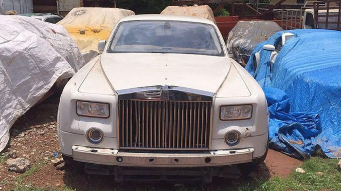 Rolls-Royce yang dibuang oleh pemiliknya