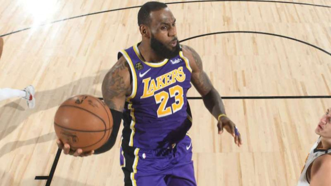 Pemain LA Lakers, LeBron James.