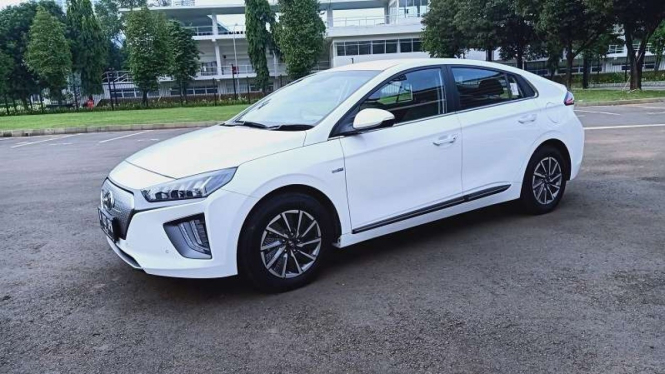 Mobil listrik Hyundai Ioniq 