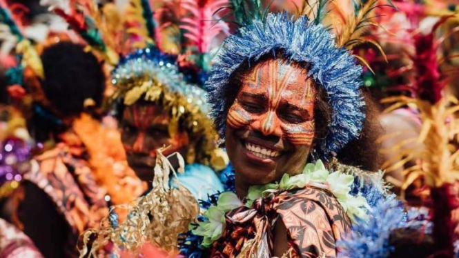 Komentar bernada rasis dalam bahasa Indonesia ditemukan di unggahan foto-foto yang mempromosikan budaya dan pariwisata Vanuatu.