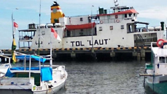 The Impact of Indonesia's Sea Toll Program on Remote Regions