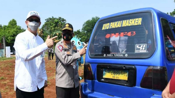 Kampanye penggunaan masker di angkutan umum