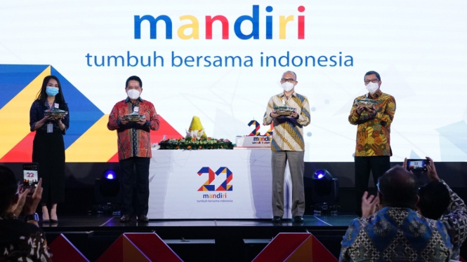 HUT Bank Mandiri ke-22.