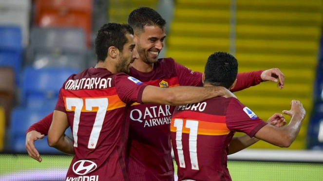 Penyerang AS Roma, Pedro Rodríguez berselebrasi usai cetak gol