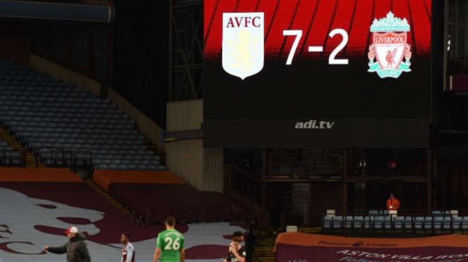 Liverpool dibantai Aston Villa 2-7.