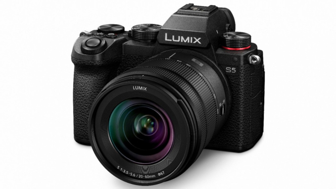 Kamera Lumix S5