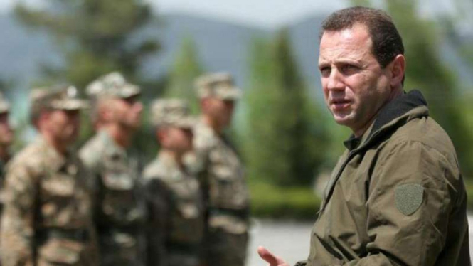 VIVA Militer: Menteri Pertahanan Armenia, Letnan Jenderal David Tonoyan