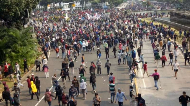 Demo soal Omnibus Law ricuh di Patung Kuda, Jakarta