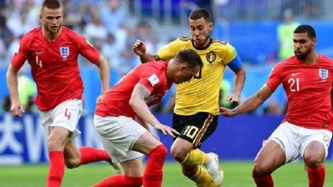 Winger Belgia, Eden Hazard dikepung pemain Inggris