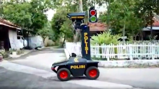 Robot Bobota karya Polres Bojonegoro