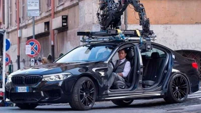 Mobil BMW Seri 5 yang dipakai syuting film Mission Impossible 7