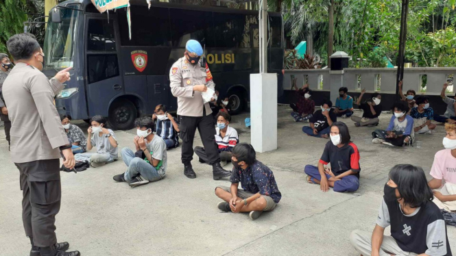 Bawa batu dan kayu, puluhan pelajar diamankan polisi saat hendak ke Jakarta