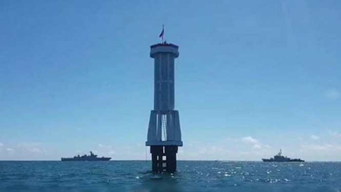 VIVA Militer: 2 kapal perang TNI siaga di Ambalat.