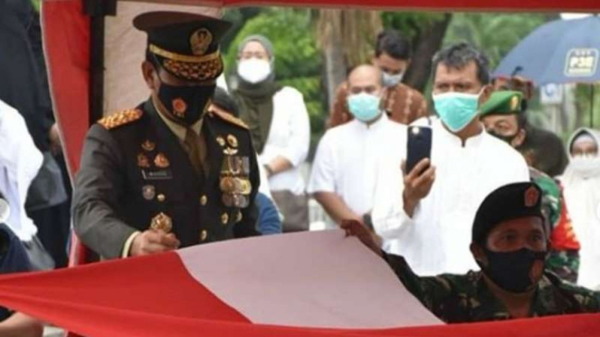 VIVA Militer : Pangkostrad hadiri pemakaman Letjen TNI (Purn) Hadi Waluyo