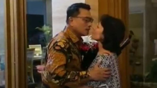 VIVA Militer: Jenderal TNI (purn) Moeldoko dan Nyonya Koesni.