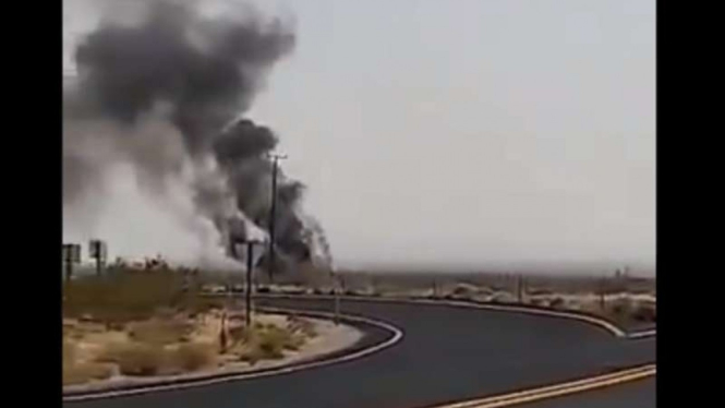 VIVA Militer : Jet tempur Super Hornet AS jatuh dan meledak di California 