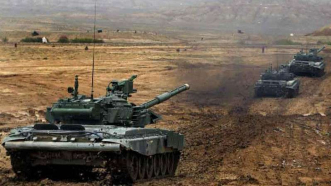 VIVA Militer: Armada tank Angkatan Bersenjata Azerbaijan