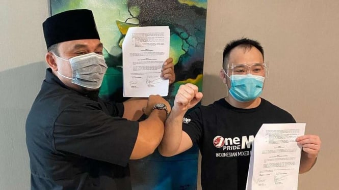 Penandatanganan kerja sama Silat Bebas Indonesia dan One Pride