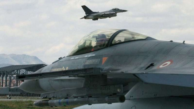 VIVA Militer: Pesawat tempur F-16 Angkatan Udara Turki (THK)