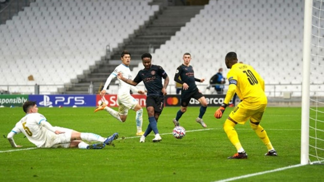 Penyerang Manchester City, Raheem Sterling saat melawan Marseille