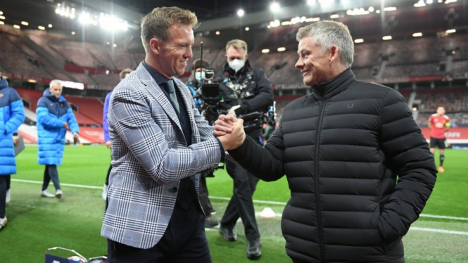 Pelatih RB Leipzig, Julian Nagelsmann bersama manajer MU, Ole Gunnar Solskjaer. 