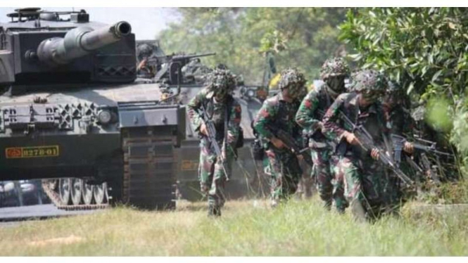 VIVA Militer : Latihan militer TNI AD