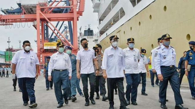 Menhub Budi Karya Sumadi kunjungan Pelabuhan Tanjung Priok