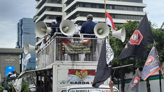 Aksi massa PA 212 demo di depan Kedubes Prancis