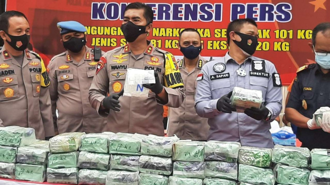 Polda Aceh Tunjukkan Barang Bukti Narkoba Setengah Ton Hasil Selundupan