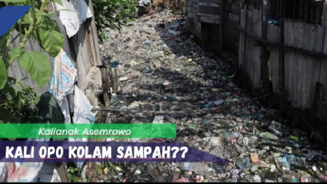 Potret sampah di Kota Surabaya yang beredar di media sosial.