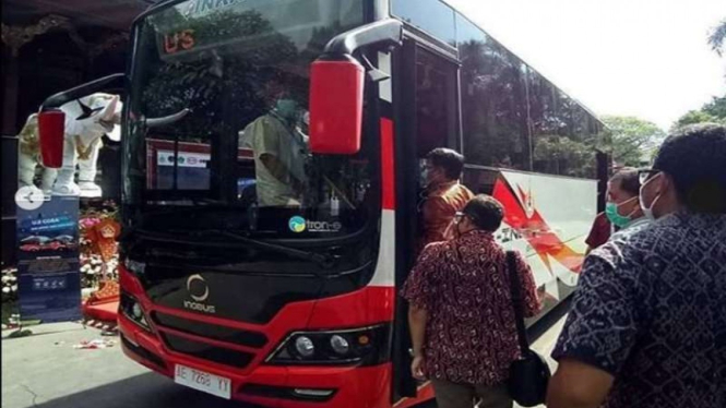 Peluncuran bus listrik di Denpasar Bali