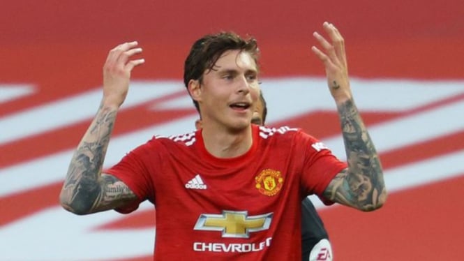 Bek Manchester United, Victor Lindelof