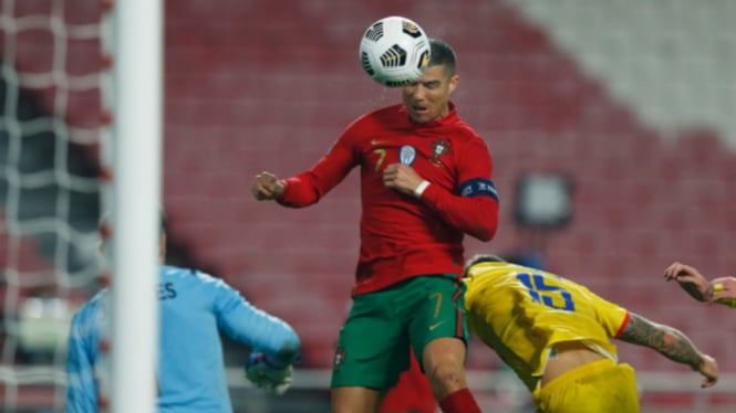 Aksi Cristtiano Ronaldo jebol gawang Andorra