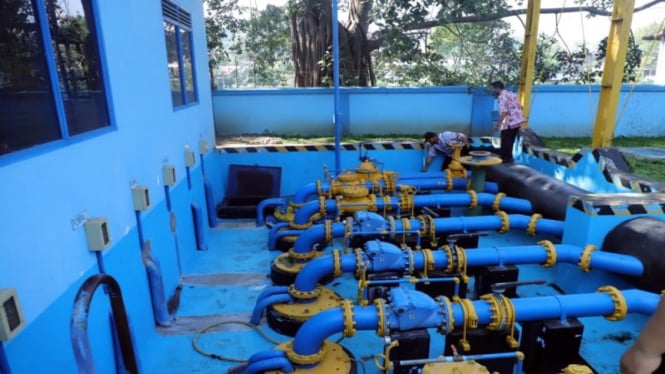 Tandon air Wendit milik PDAM Kota Malang yang tercemar solar