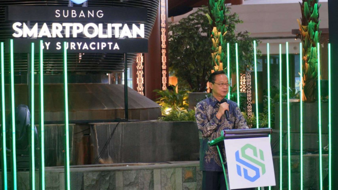 Presiden Direktur PT Surya Semesta Internusa Tbk, Johannes Suriadjaja.