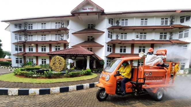 Wisma Makara Universitas Indonesia Disterilisasi