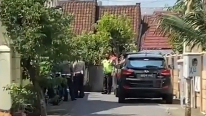 Lokasi kanopi mobil yang viral didatangi polisi