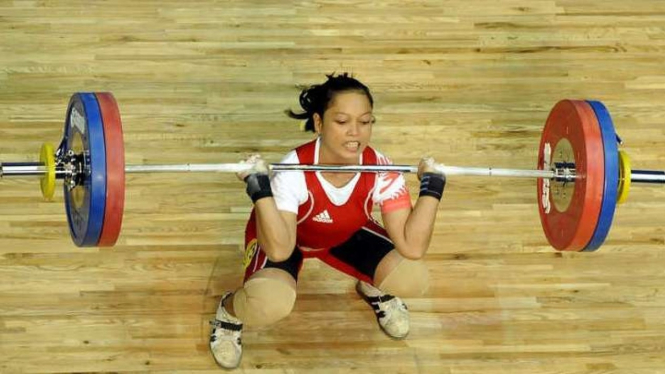 Atlet angkat besi Indonesia, Citra Febrianti di Olimpiade 2012
