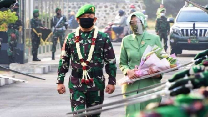 VIVA Militer: Mayjen TNI DA.