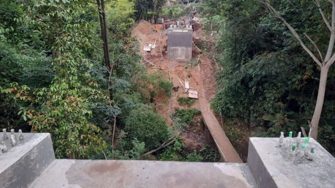 Proyek jembatan desa di Banten.